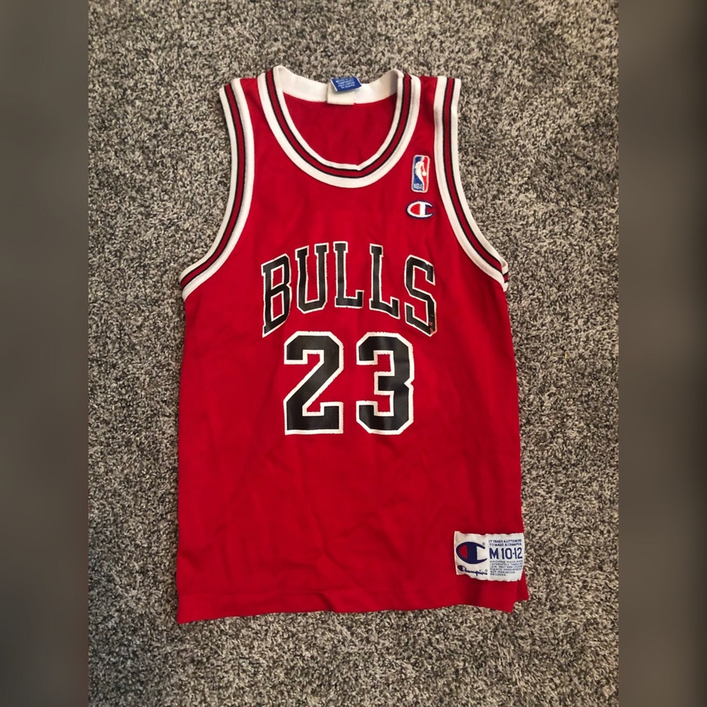 Michael Jordan Bulls jersey sz M 10-12